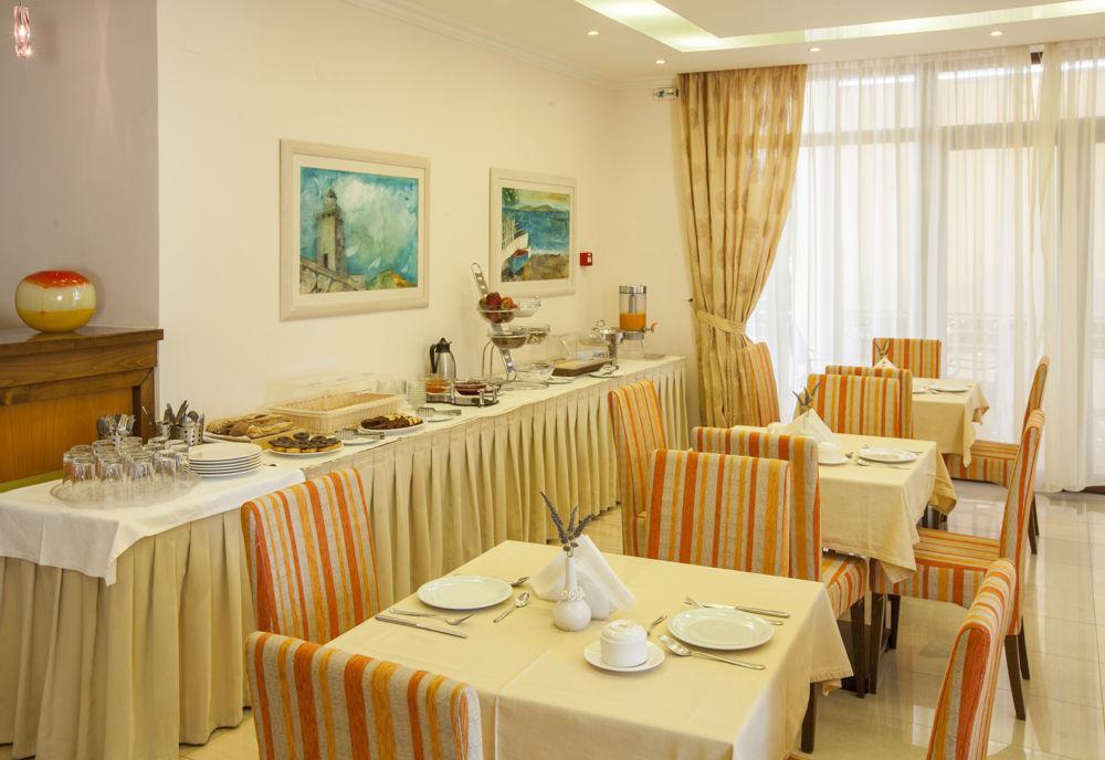 Kyniska Hotel Bãi biển Bãi biển Plitra Ngoại thất bức ảnh